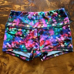 FLEO Christmas Bauble shorts